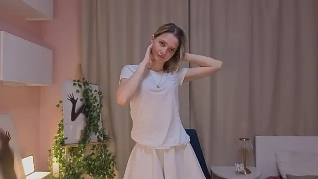 JonieBirdette чат на живо