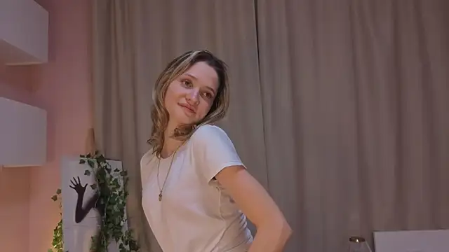 Živá chatovací místnost JonieBirdette