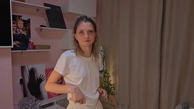 Sala de chat ao vivo de JonieBirdette