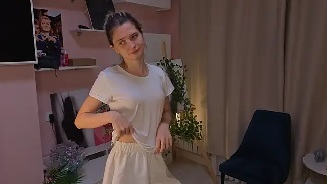 غرفة دردشة JonieBirdette المباشرة