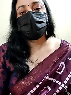 Monica-cams লাইভ চ্যাট রুম