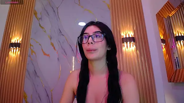 Esmeralda_Belle – live chatrum
