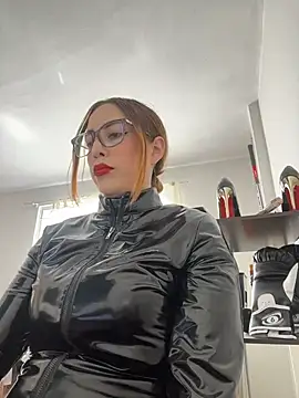 valery_mistress' Live Chat Room