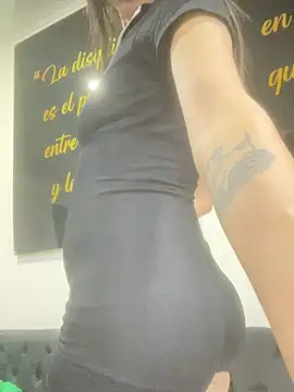 ToxicDesire_HL's Live Chat Room