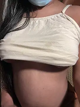 Sadamali_ Adlı Modelin Canlı Sohbet Odası