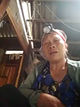 Chat soba uživo modela Sexyy-yy