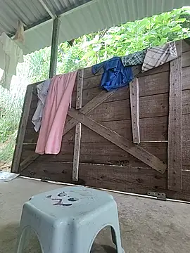 Živá chatovací místnost Coral_hi