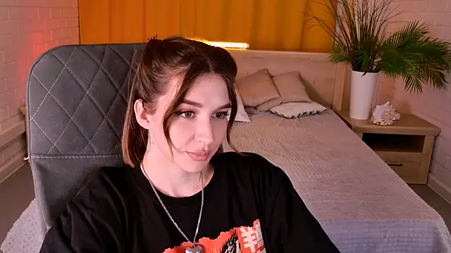IslaKiss' Live Chat Room
