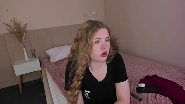Rina_babyyy Cameră chat live