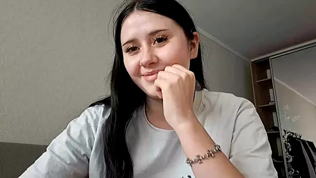 Mira_Stavik – live chatrum