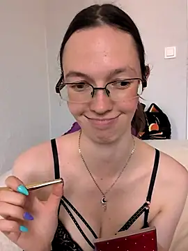 Živá chatovací místnost MrsCrazy18