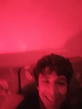 חדר צ'אט בשידור חי של Dominate_Daddy