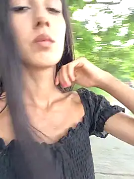 AndreeaMuller লাইভ চ্যাট রুম