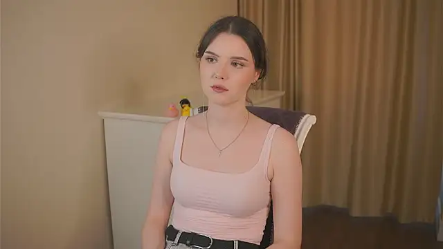LuettaJacome's Live Chat Room