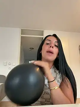 Živá chatovací místnost diamantje32