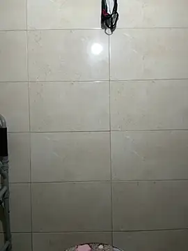 MiaSweet999 Adlı Modelin Canlı Sohbet Odası