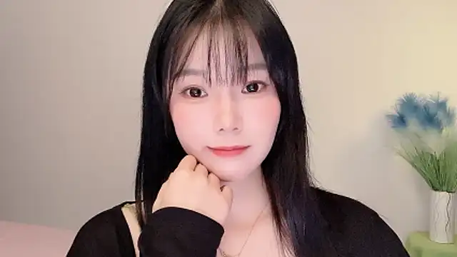 -Ruby99 Adlı Modelin Canlı Sohbet Odası