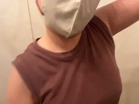 חדר צ'אט בשידור חי של ochichi_aww