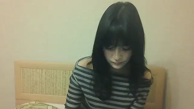 AliceMilati's Live Chat Room