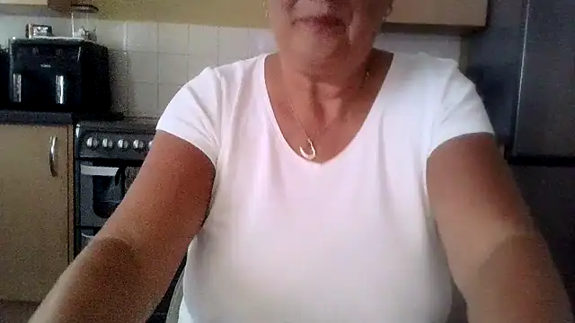 NaughtyNessa53xx – live chatrum