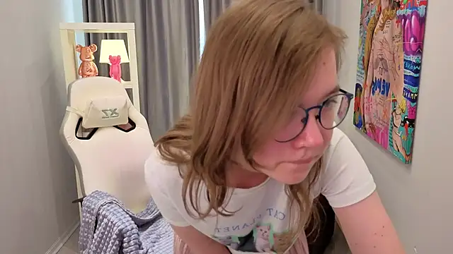 Živá chatovací místnost LiaBroock