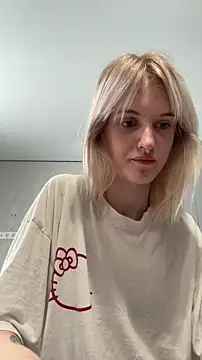 LezzyCrown's Live Chat Room