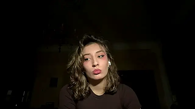 PazMattiace Adlı Modelin Canlı Sohbet Odası
