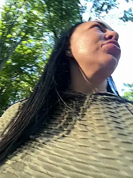 Chat soba uživo modela BellaaQuinn
