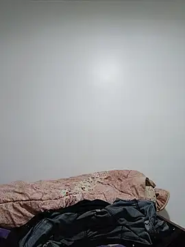 Prettyval77 Live Chatraum
