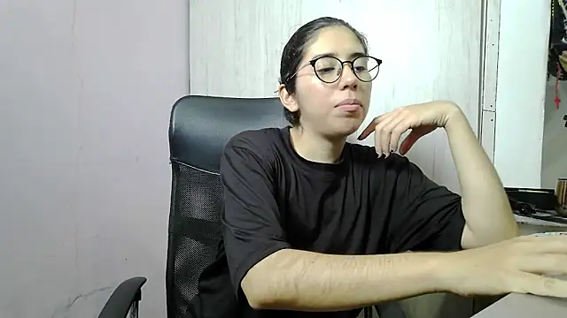 skinnyX333 现场聊天室