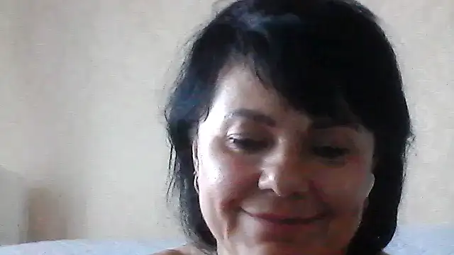 PrettyAngel7234's Live Chat Room