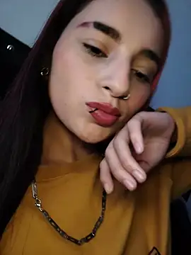 Sala de chat ao vivo de Ale_moon