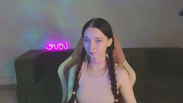 Chat soba uživo modela JessicaMeaww