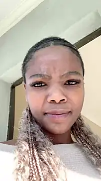 חדר צ'אט בשידור חי של TheRealLadyAmina