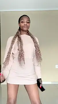 TheRealLadyAmina Live Chatraum