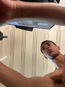 Seks show uživo modela Nucitacouplee na kameri