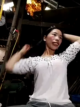 Tho-bibi Live Chatraum