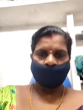 qeenmathi – live sex-cam-show