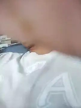 Bhabi_rukhashar Adlı Modelin Canlı Sohbet Odası