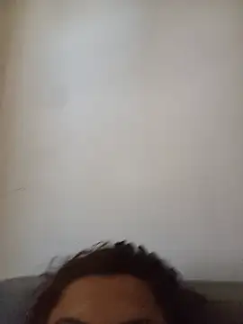 erika32's Live Chat Room