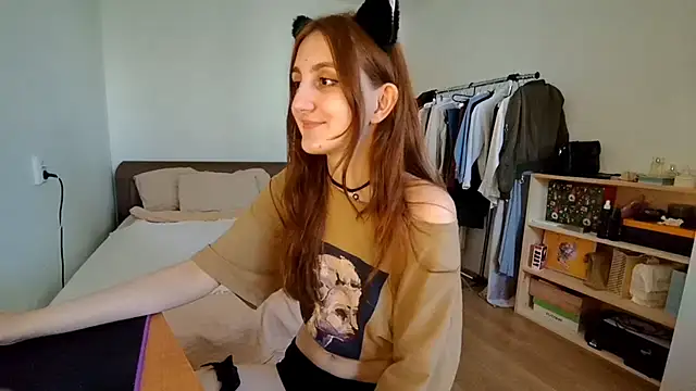 Chat soba uživo modela Sara_Rudeus