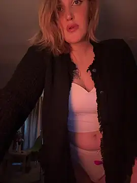 -Bratty- – live chatrum