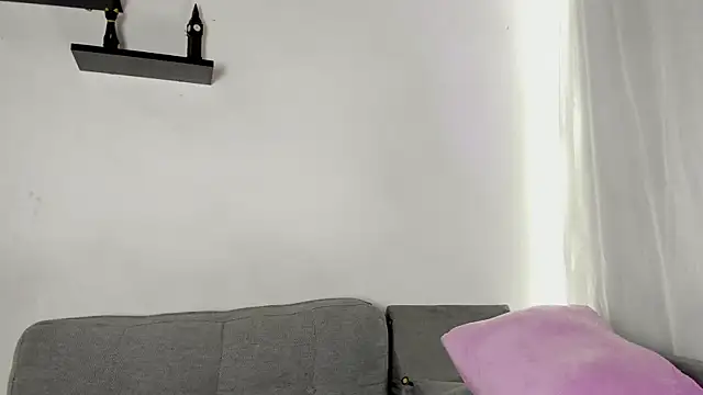 Živá chatovací místnost MicahelaHot69