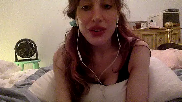 Chat soba uživo modela laetitia_xo