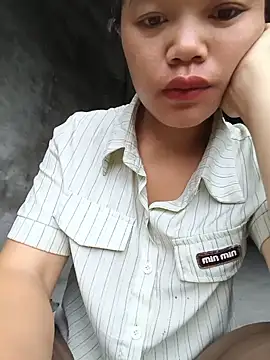 Chatroom en direct de Thuy-top