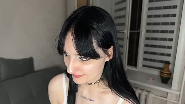 Chat soba uživo modela H0lyM0ly
