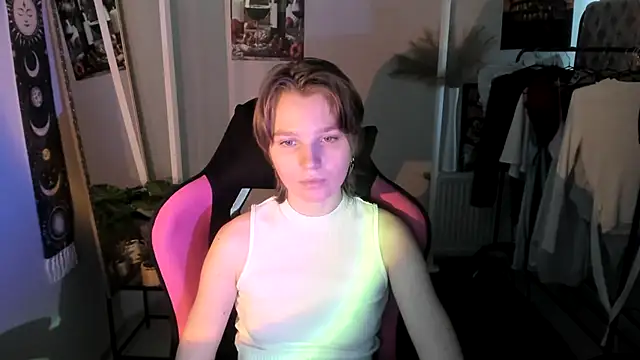 Živá chatovací místnost VivienneNoirr