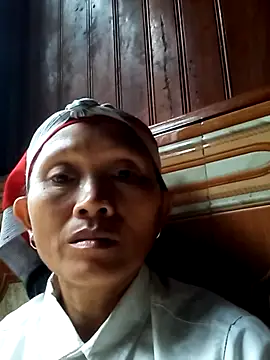 Nguyen_Emaa Ruang Obrolan Langsung