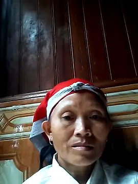 Nguyen_Emaa Live chatroom