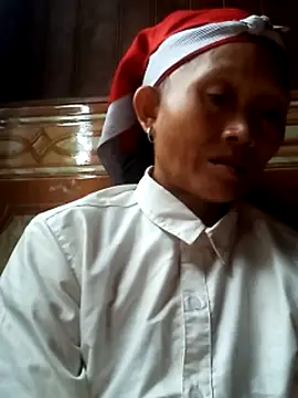 Sala de chat ao vivo de Nguyen_Emaa